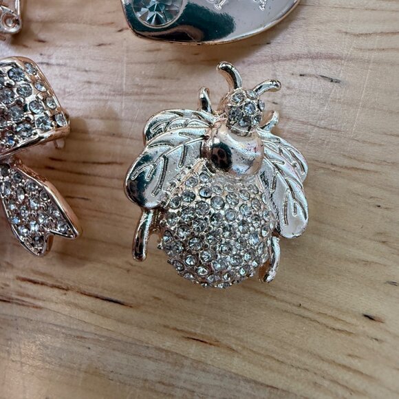 Guess Rhinestone Brooch Lot - Heart Bow Rose & Bee Designs - Rose Gold Tone - Picture 3 of 11
